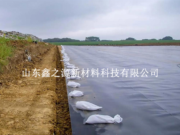 肉眼检测养殖防渗膜质量：简单实用的技巧